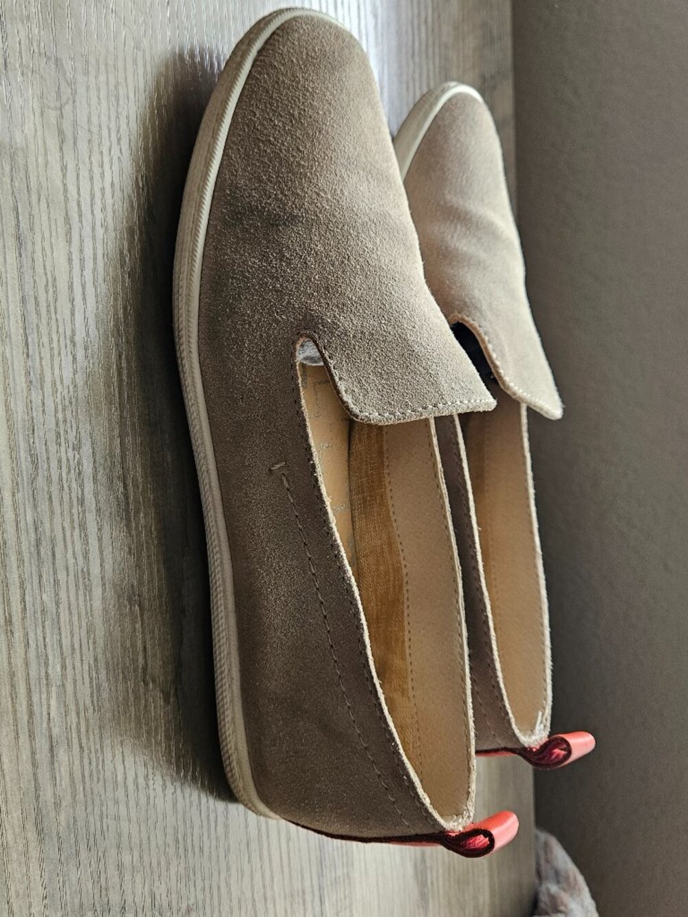 Shoe - Picture 2 of 5